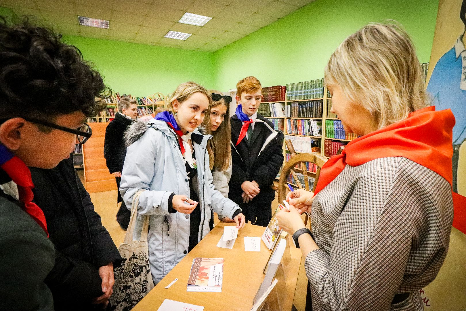 Клин, общество, образование, Гайдар, тимуровцы,