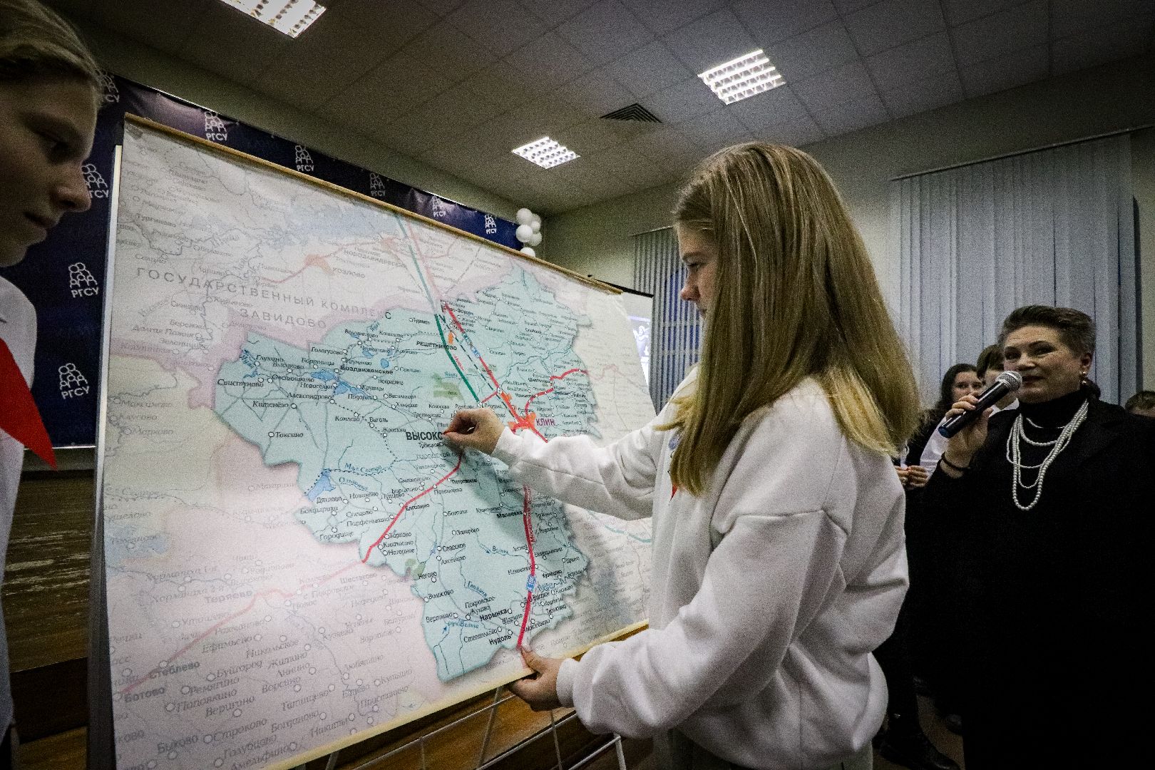 Клин, общество, образование, Гайдар, тимуровцы,