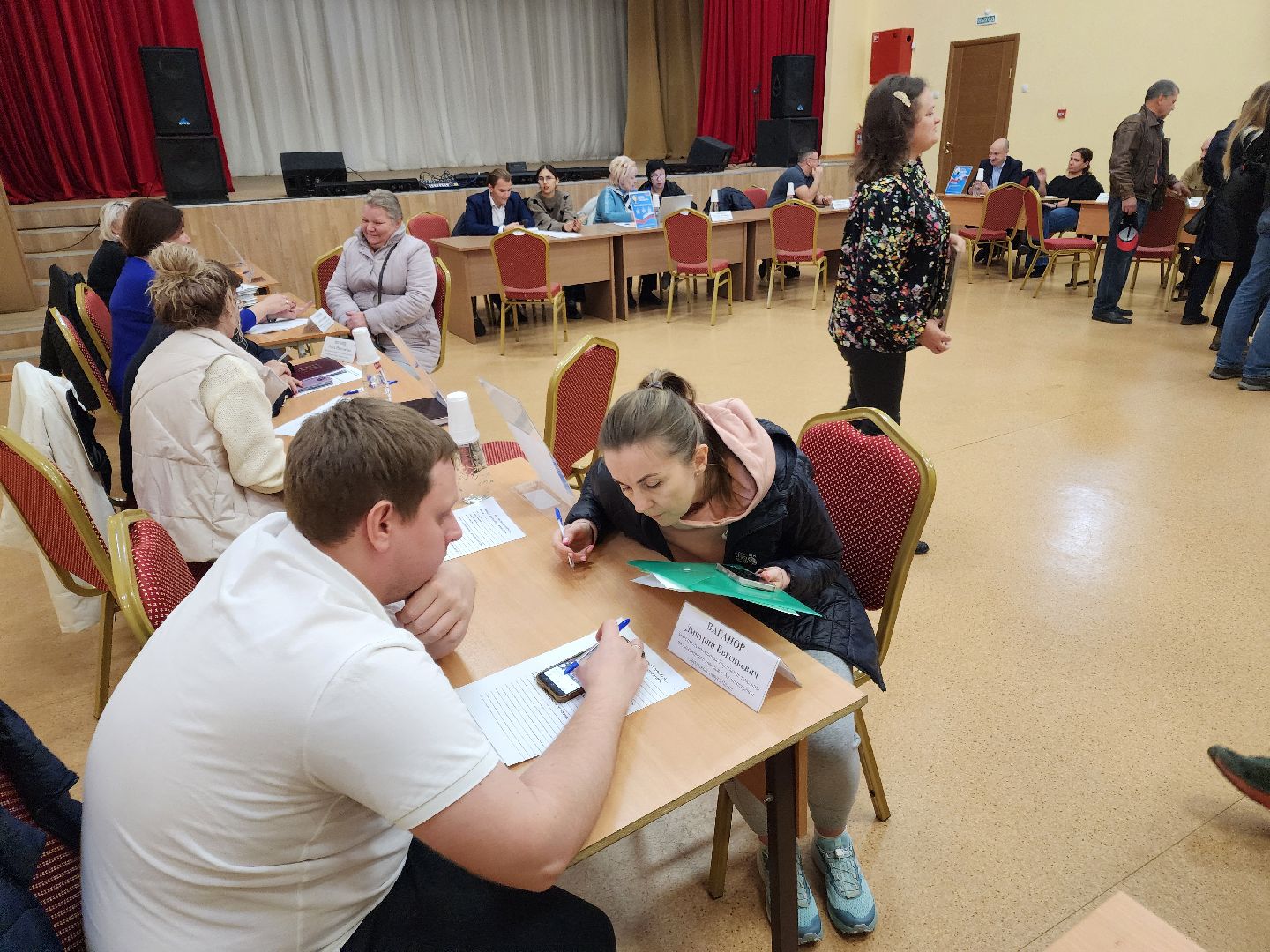 Чехов, село Троицкое, выездная администрация, встреча с жителями, обращения граждан, освещение, уборка территорий, оплата коммунальных услуг, глава округа михаил собакин,