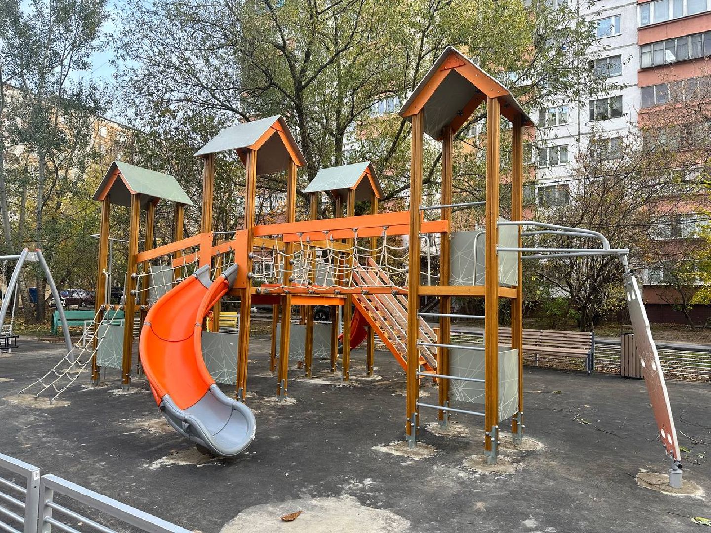 Реутов, добродел, жалобы, детская площадка, качели, горки, спорт,