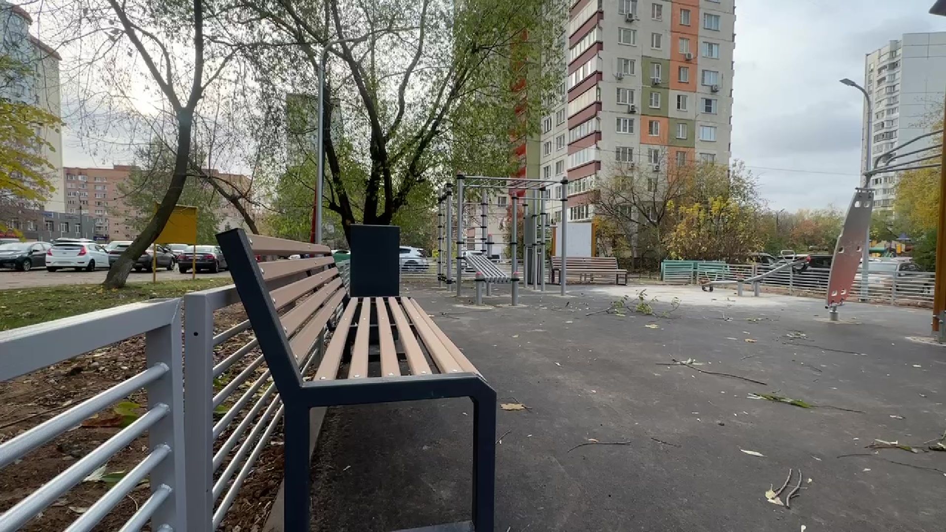 Реутов, добродел, жалобы, детская площадка, качели, горки, спорт,