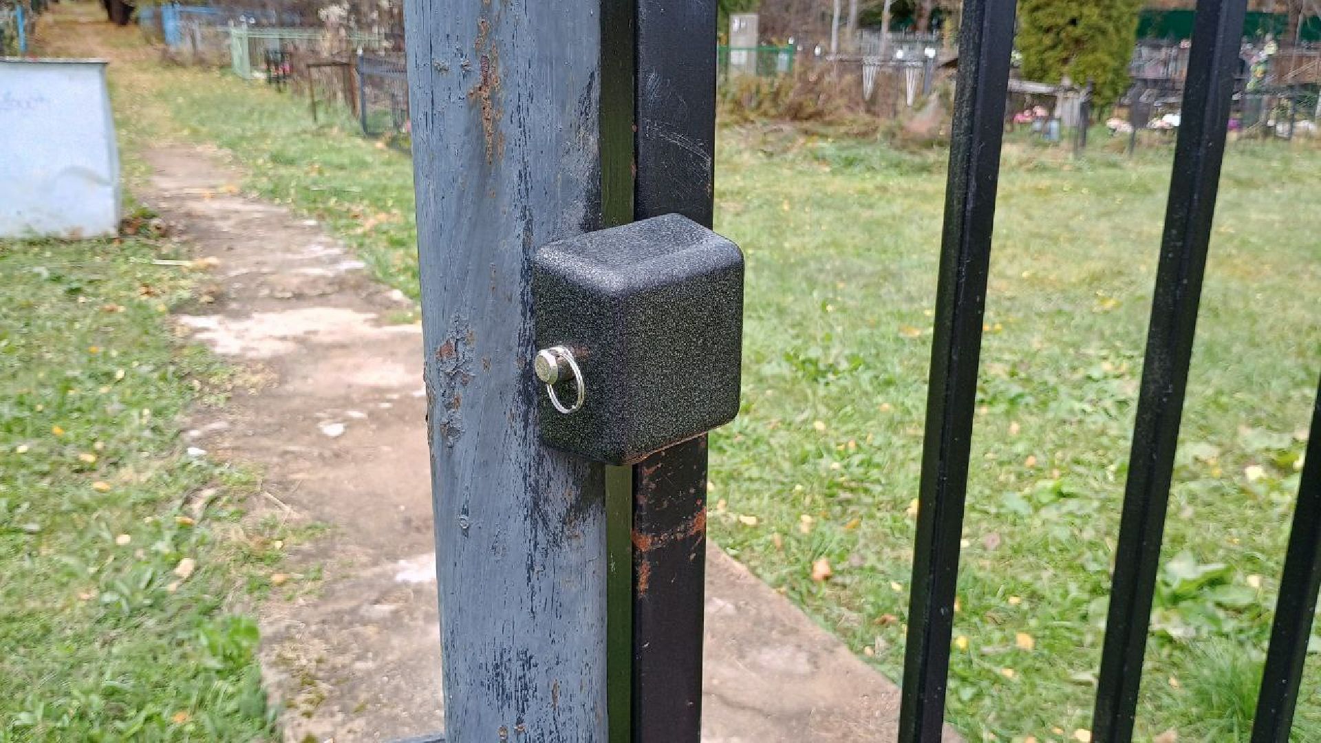 Городское кладбище, Лобня, выездная администрация, Калитка,