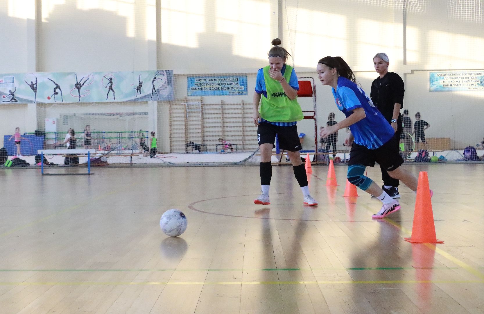 спорт, женский футбол, первенство московской области, тренер,