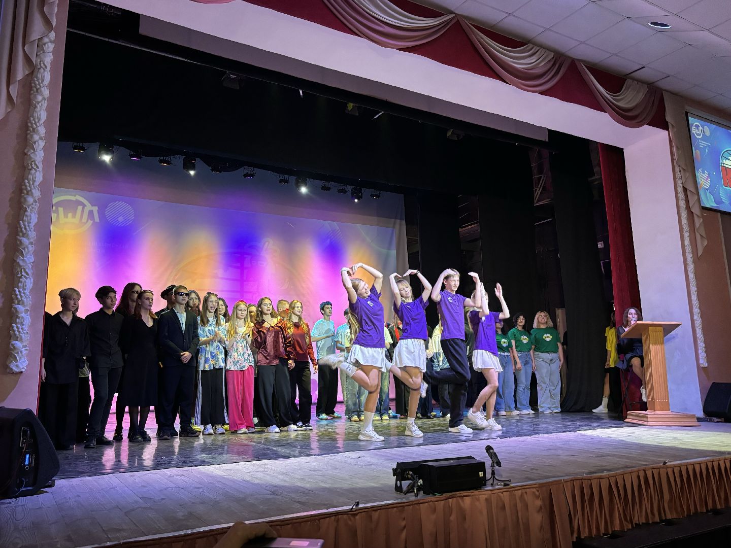 школьная лига, квн, клуб веселых и находчивых,