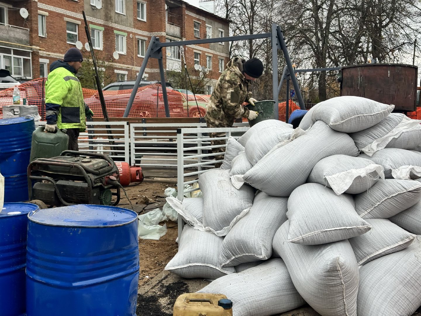 шаховская, противоударное покрытие, детская площадка,