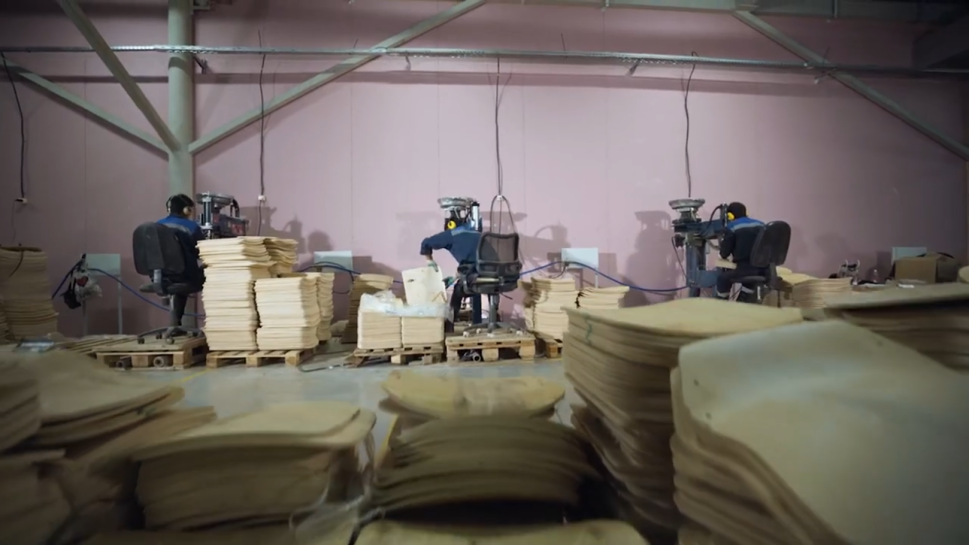 Чехов, фабрика Бюрократ, производство офисных кресел, компьютерные кресла, стулья, мебель, развитие производства,