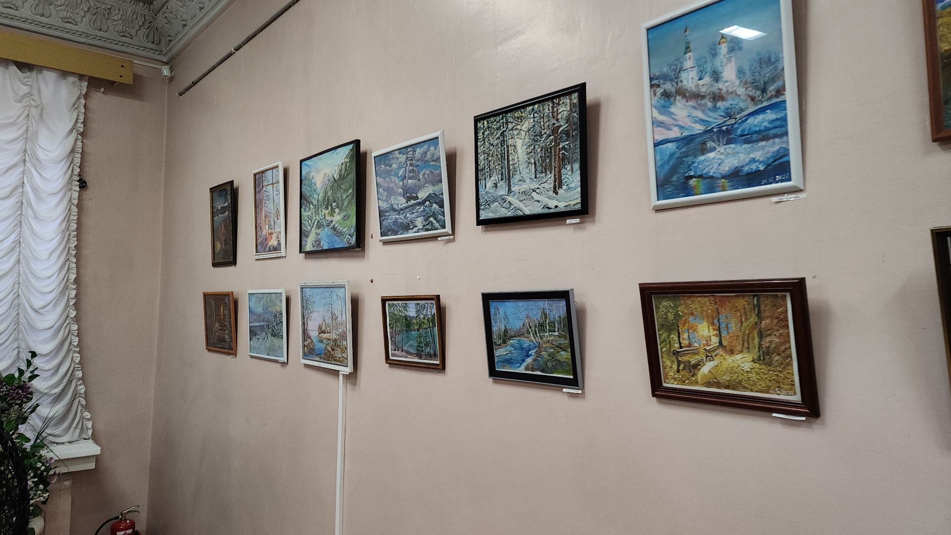 электросталь, культура подмосковья, культура электростали, художник, библиотека, библиотека паустовского, выставка картин,