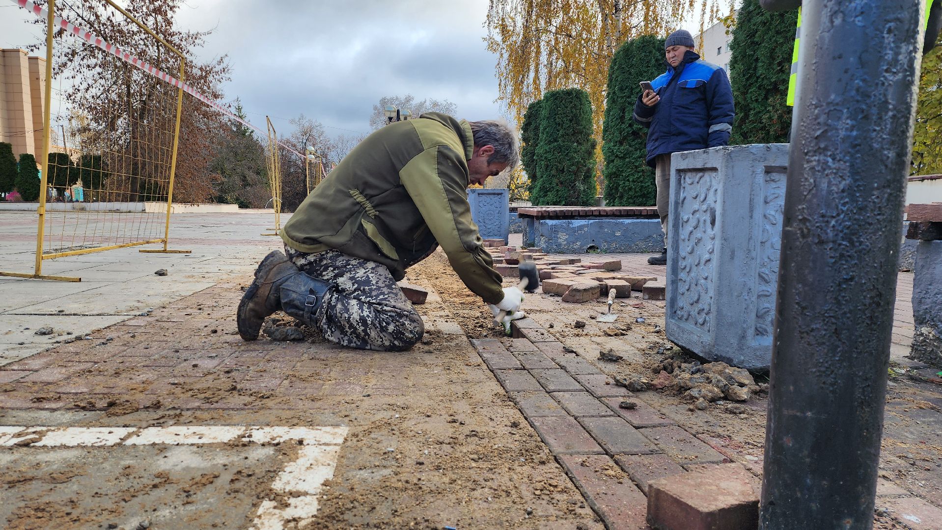 тротуар, ремонт тротуара, восстановительные работы,