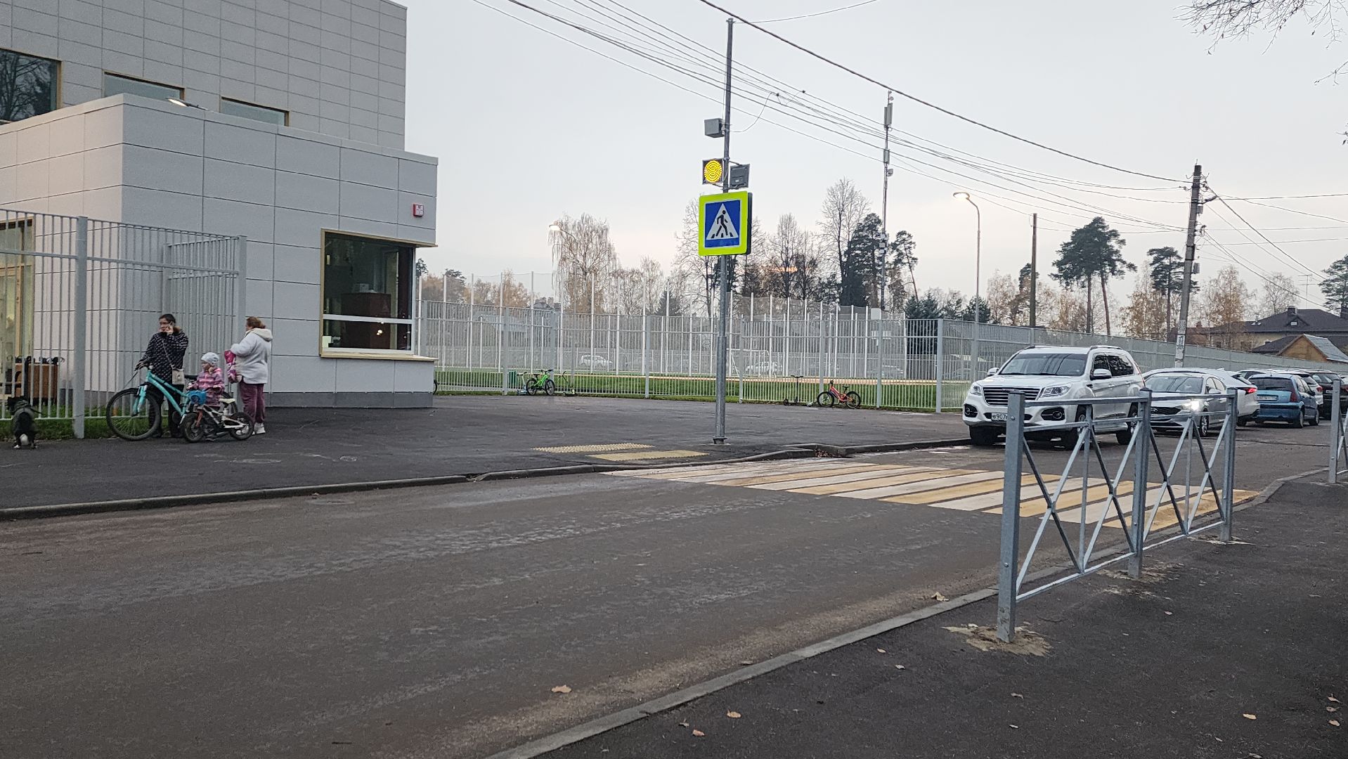 пушкинский, заветы ильича, ремонт дорог, безопасное движение, школа 2, школьники, светофор у школы, дорожная разметка, ограждение,лежачие полицейские,