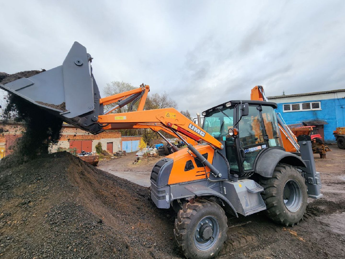можайск, можайский городской округ, подмосковье, уборка снега, новая техника, губернатор мо, обновления парка техники, трактор, зима, содержание дорог,