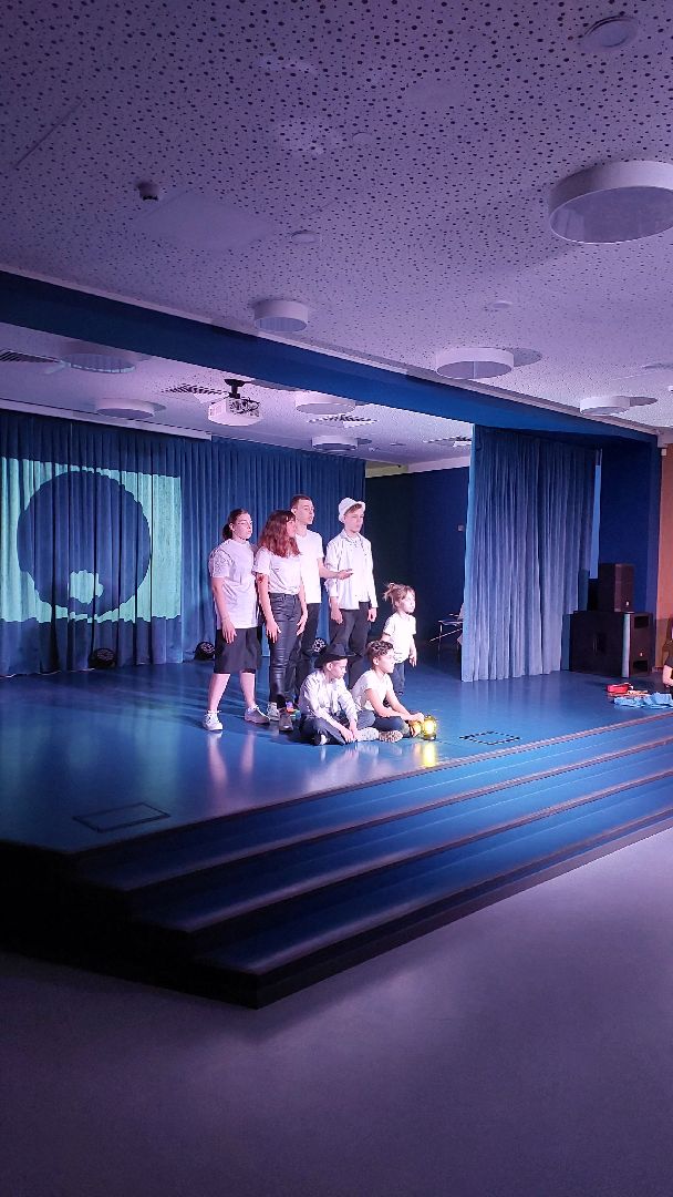 дети, школа абсолют, серпухов, дети с овз, театр, спектакль,