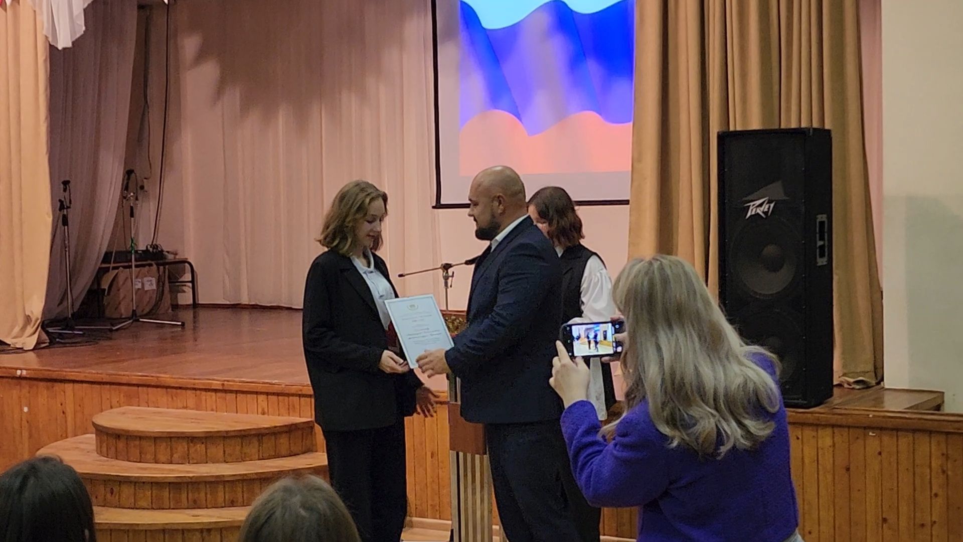 Бронницы, волонтры подмосковья, День добровольца, Волонтры Бронниц,