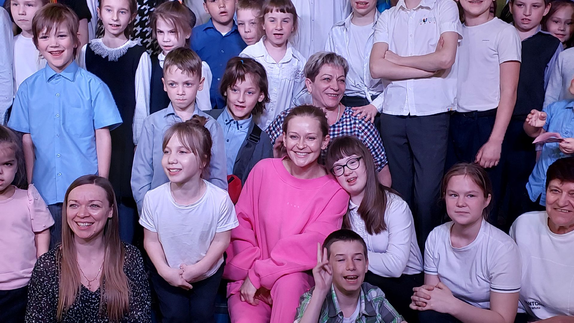 дети, серпухов, школа абсолют, дети с овз, юлия пересильд, космос,