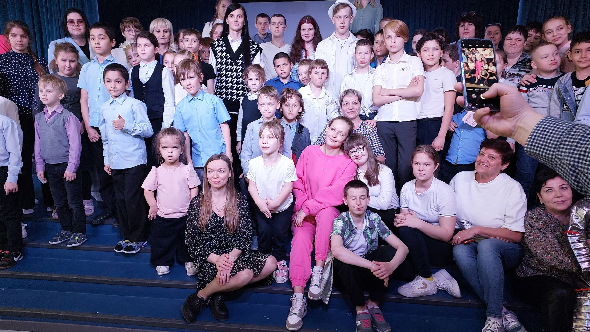 дети, серпухов, школа абсолют, дети с овз, юлия пересильд, космос,