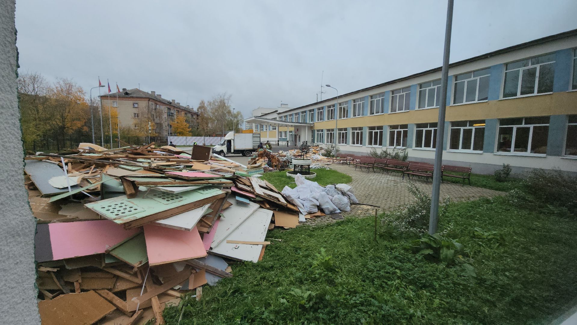 серпухов, ремонт школы, улица советская, образование, демонтаж,