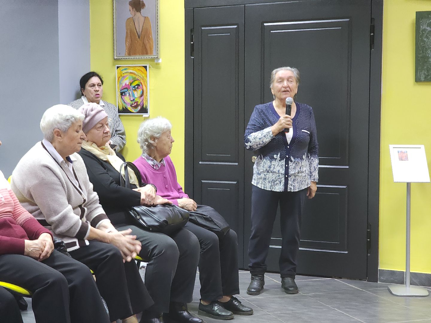 встреча с жителями, больница, главный врач, активное долголетие,