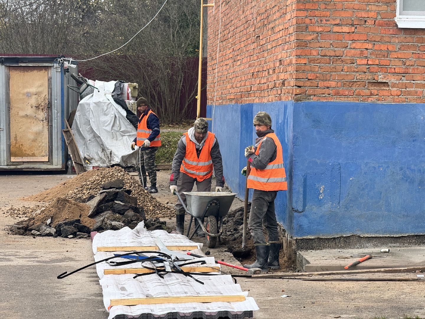 шаховская, ремонт кровли, ремонт отмостки,