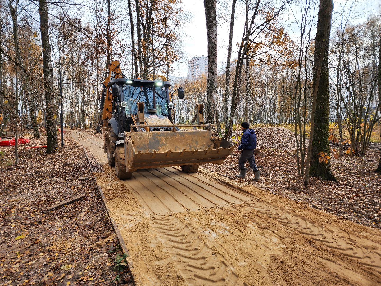 Чехов, микрорайон Губернский, лесопарк, лесопарковая зона отдыха, строительство, благоустройство, пешеходные дорожки, тропинки, велосипедные дорожки,