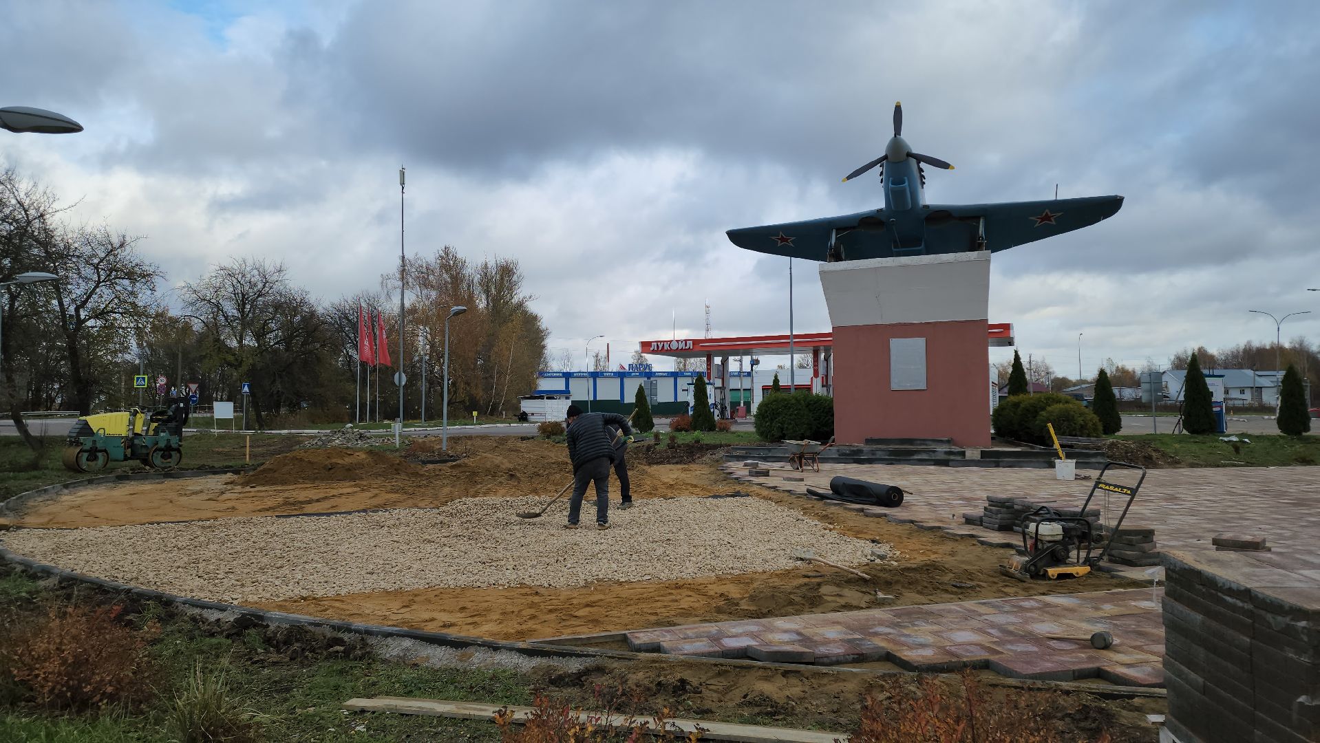 кашира, благоустройство, каширский школьник, памятник вов,