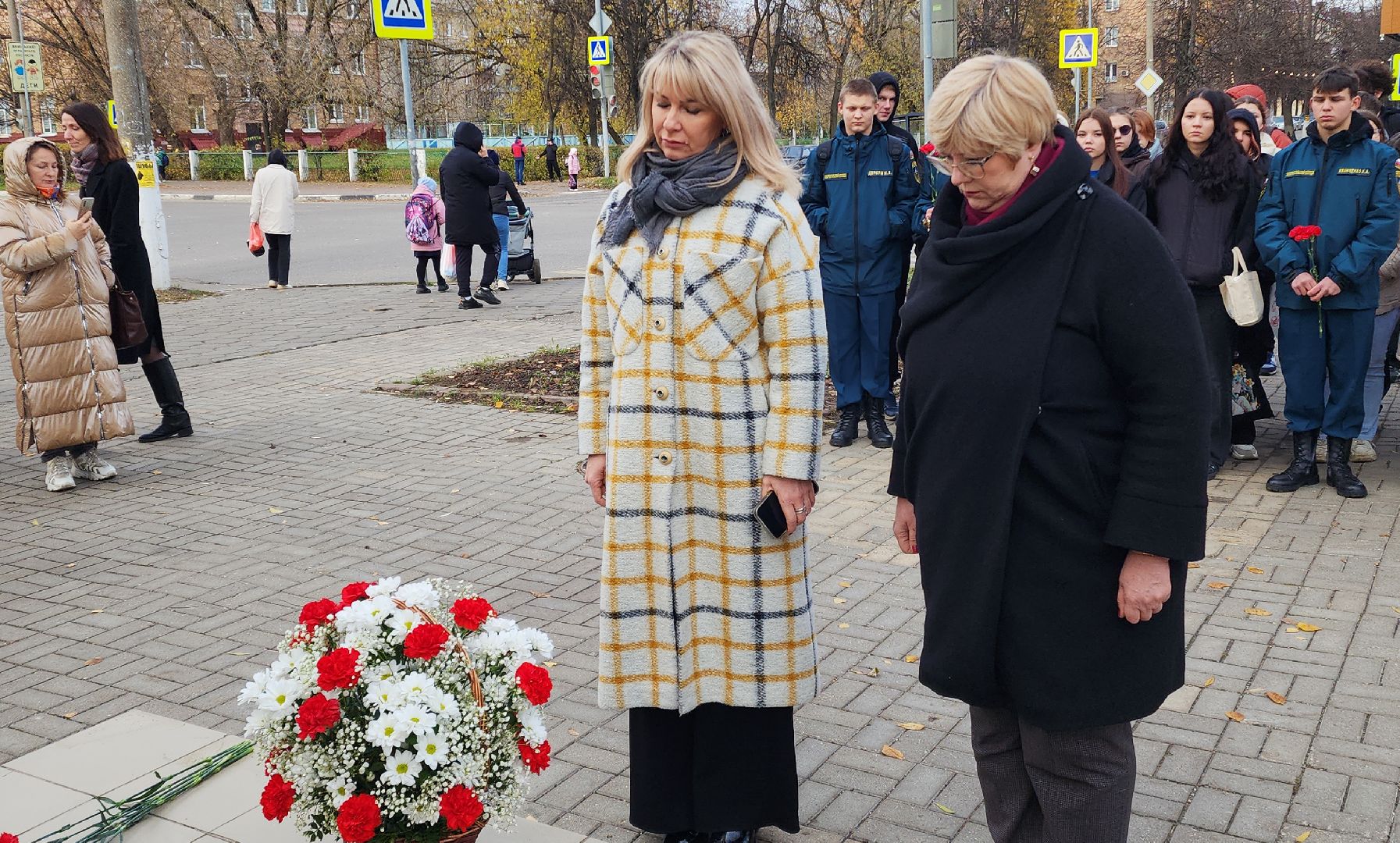электросталь, день памяти, день памяти жертв политических репрессий, жители города, жители электростали, памятник жертвам репрессий,