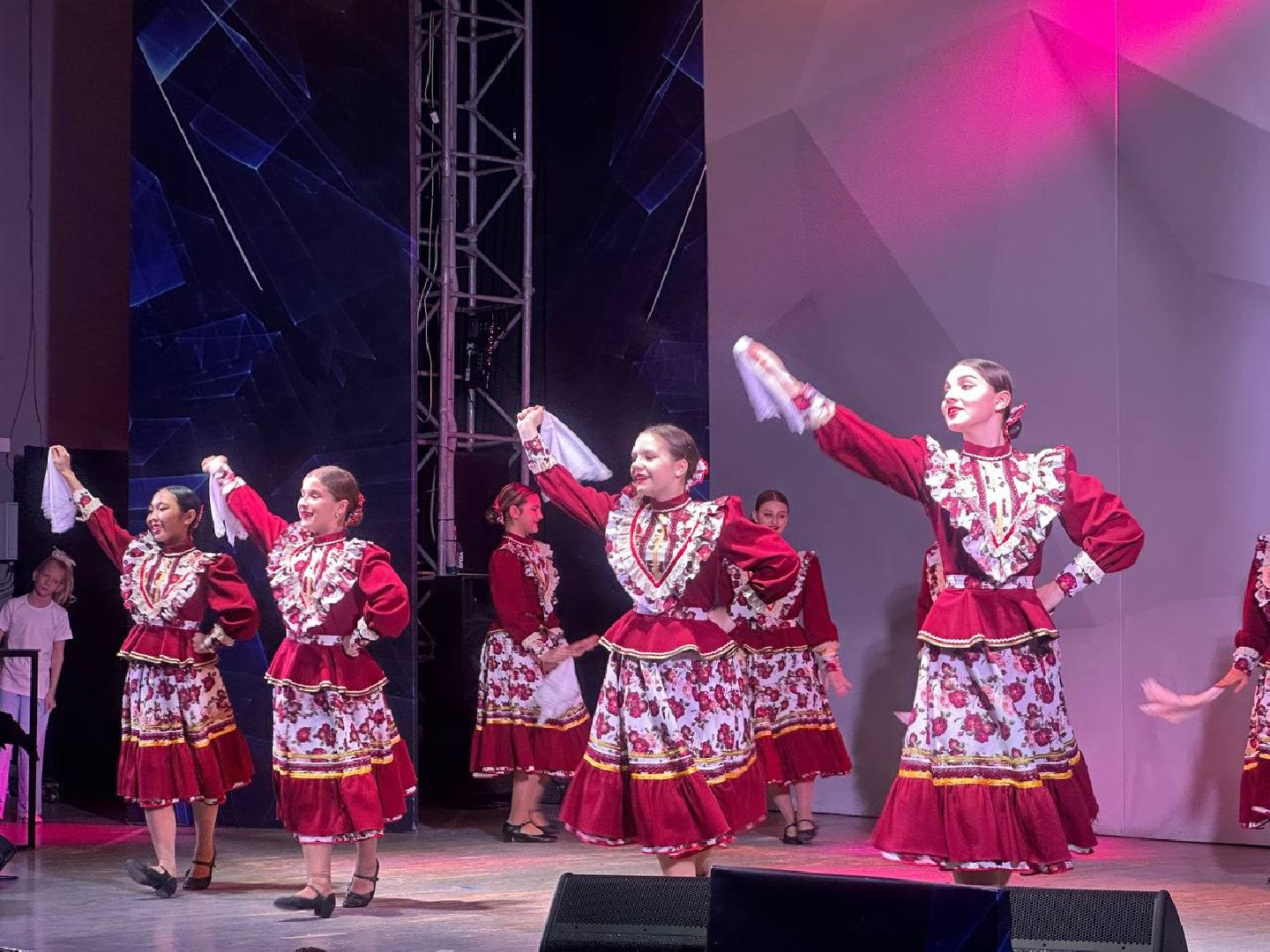 волонеры, волонтеры подмосковья,