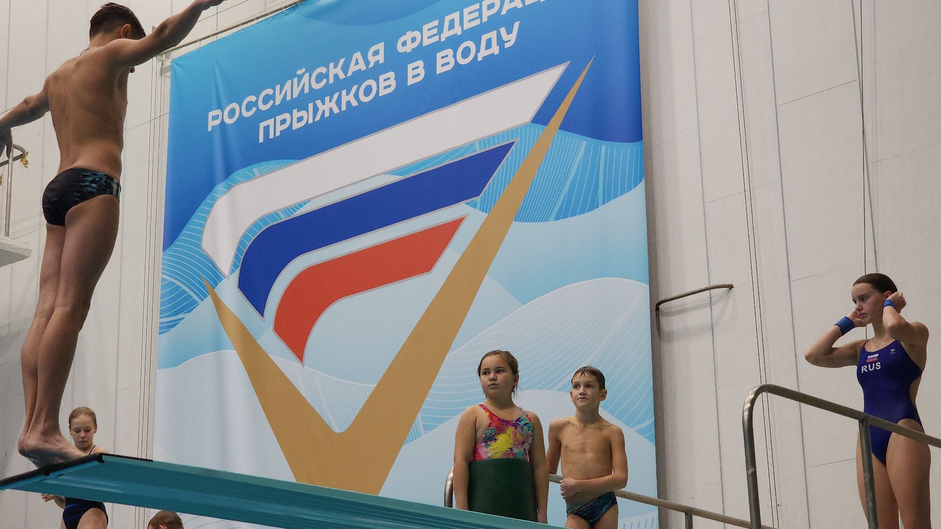 прыжки в воду, день тренера, тренер по прыжкам в воду, тренер-преподаватель, электросталь, электросталь спортивная, чемпионы, золотая медаль, спорт в подмосковье, спортивная молодежь,