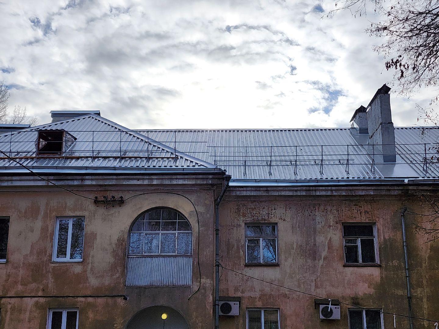 Чехов, улица Ильича, многоквартирный дом, капремонт кровли, капитальный ремонт крыши, гидроизоляция, теплоизоляция, реконструкция,