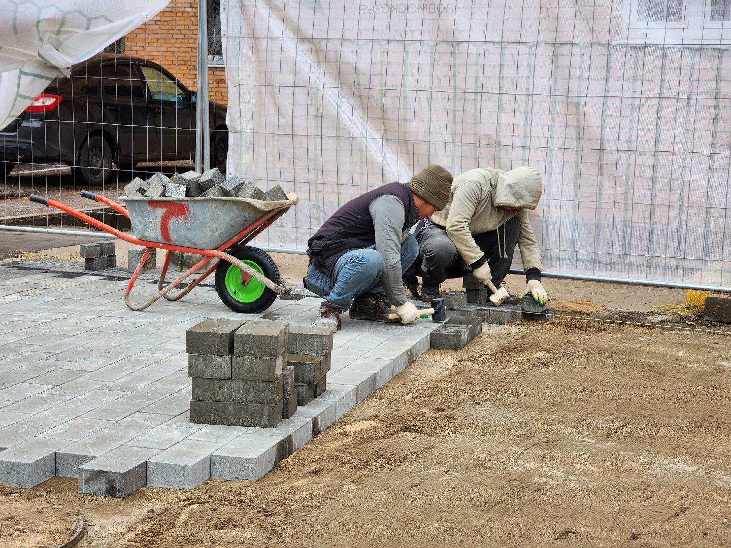 Дубна, Благоустройство, Сквер журавлева, вертикалка,