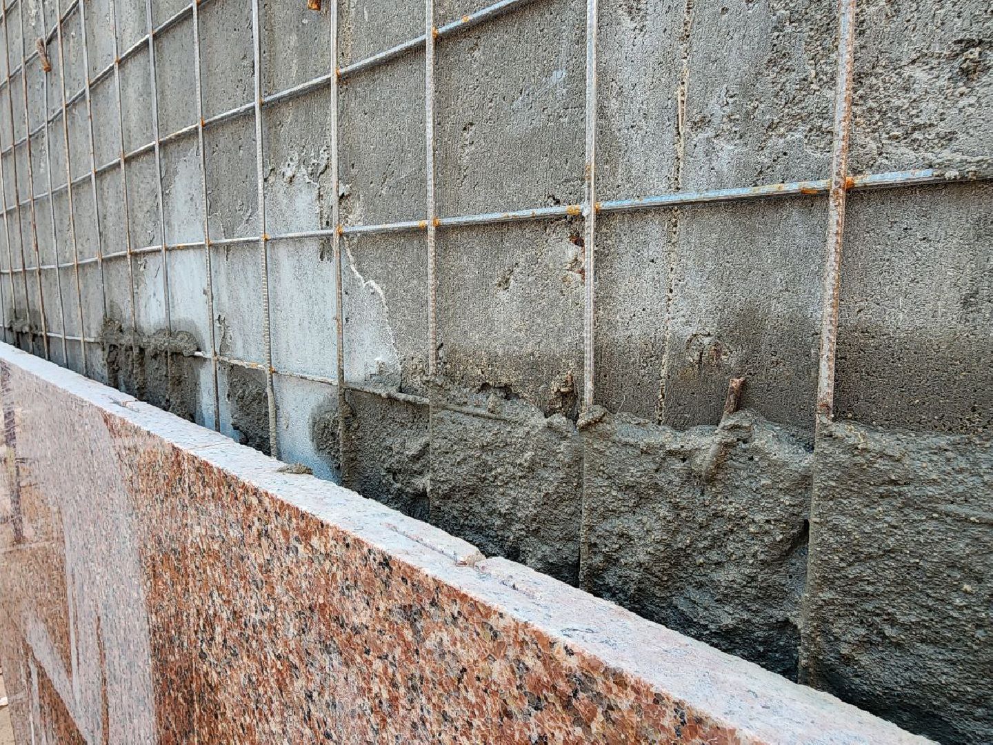 можайск, можайский городской округ, подмосковье, памятник, памятника Ветеранам локальных войн и военных конфликтов, возведение памятника, память, благоустройство, работы, вертикалки,