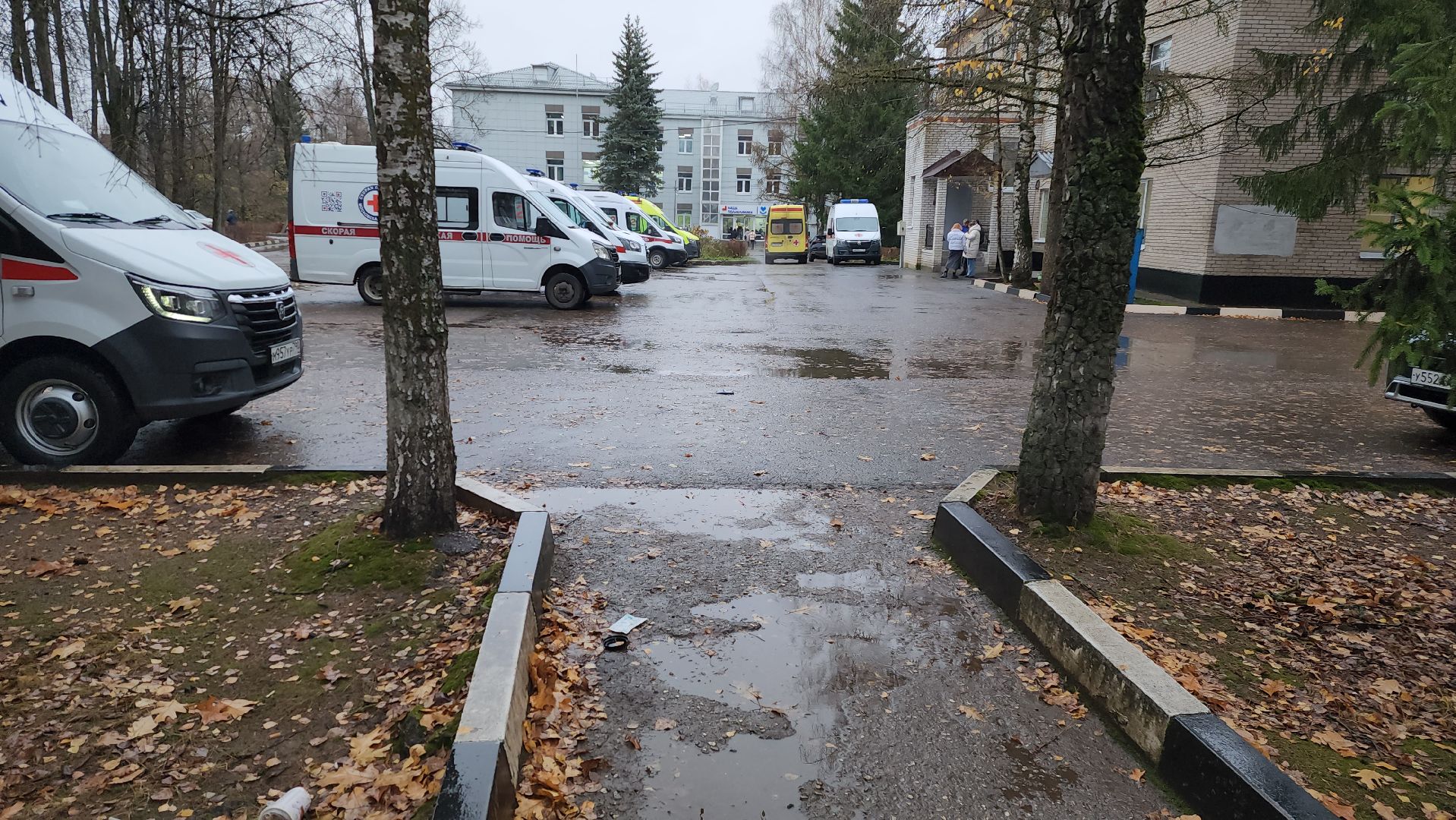 скорая медицинская помощь, неотложная помощь, медицина,