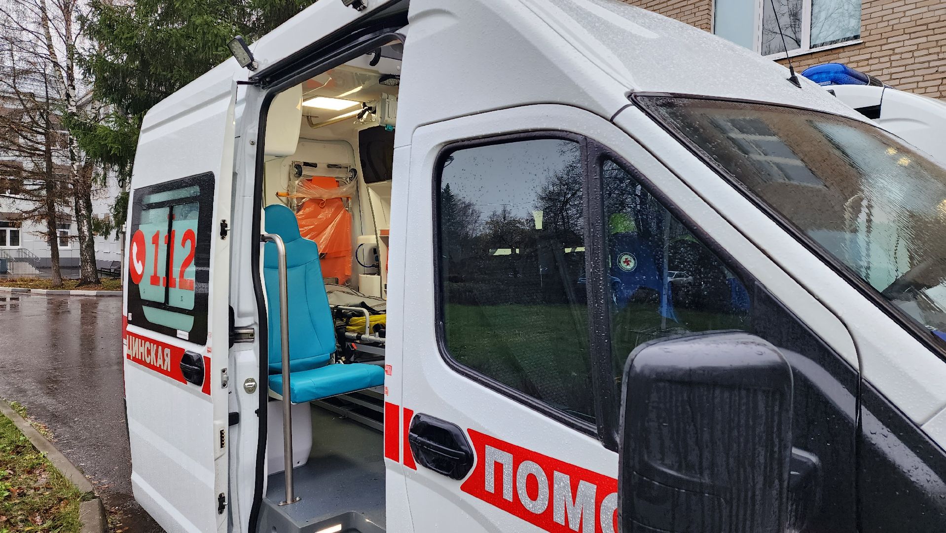 скорая медицинская помощь, неотложная помощь, медицина,