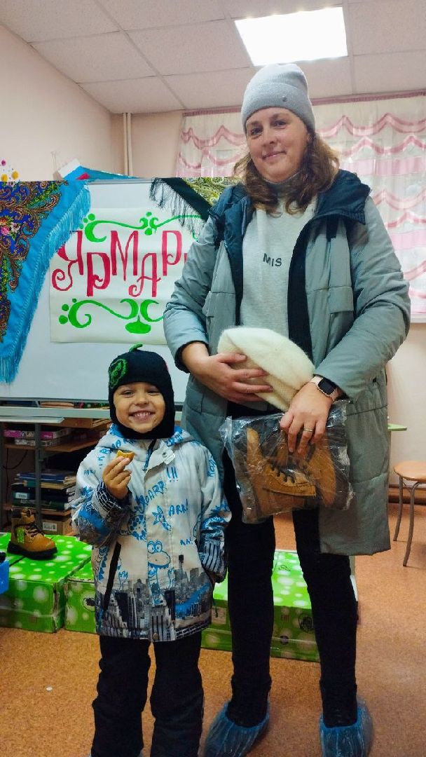 ивантеевка, благотворителньая акция, благотворительная ярмарка, центр социального обслуживания, дети, вещи, одежда, обувь,