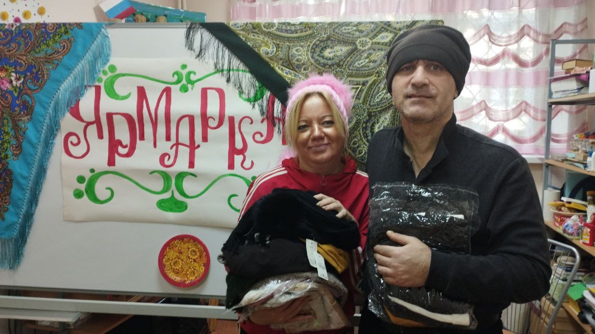 ивантеевка, благотворителньая акция, благотворительная ярмарка, центр социального обслуживания, дети, вещи, одежда, обувь,