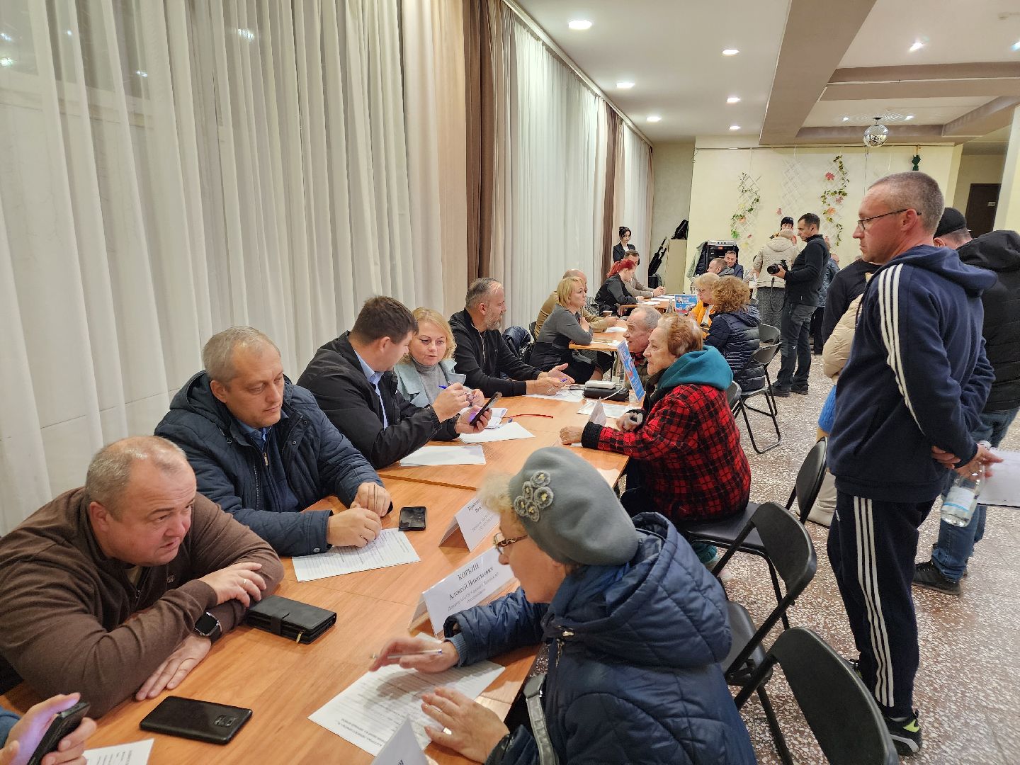 Чехов, село Дубна, выездная администрация, встреча с жителями, обращения граждан, обустройство дороги, освещение, проезд, глава округа михаил собакин,