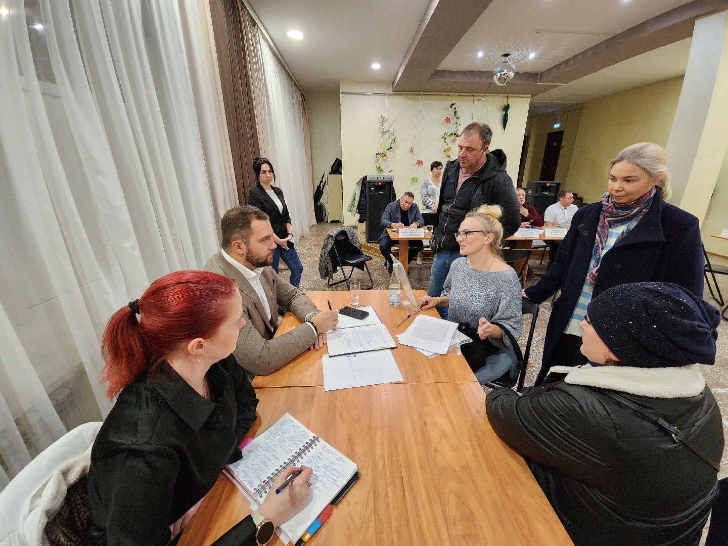 Чехов, село Дубна, выездная администрация, встреча с жителями, обращения граждан, обустройство дороги, освещение, проезд, глава округа михаил собакин,