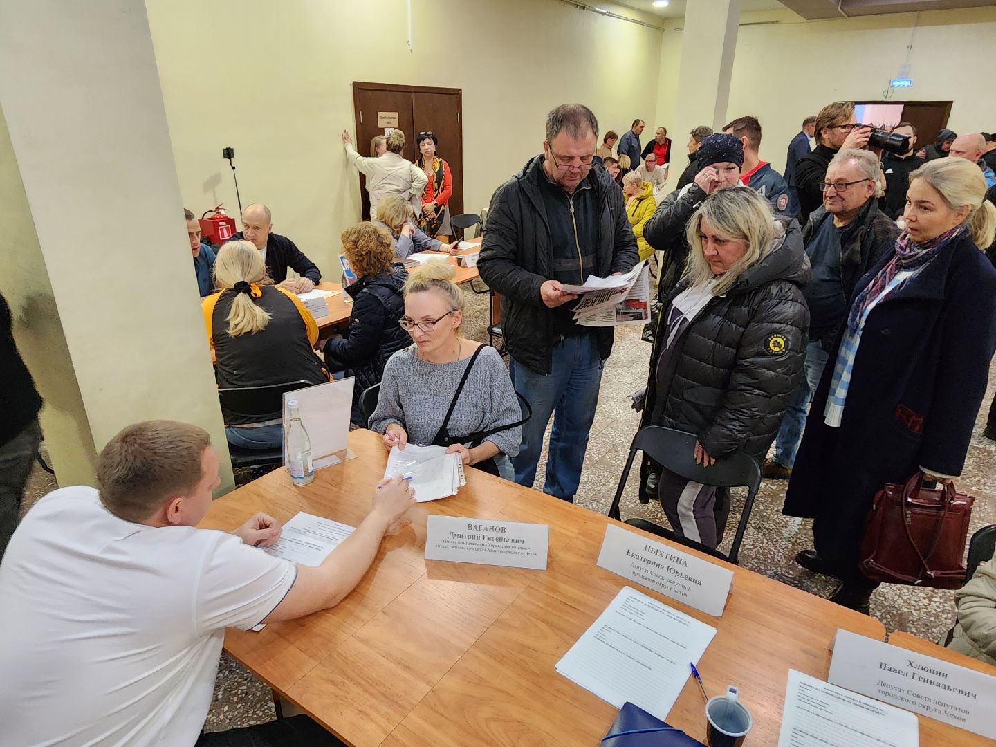 Чехов, село Дубна, выездная администрация, встреча с жителями, обращения граждан, обустройство дороги, освещение, проезд, глава округа михаил собакин,