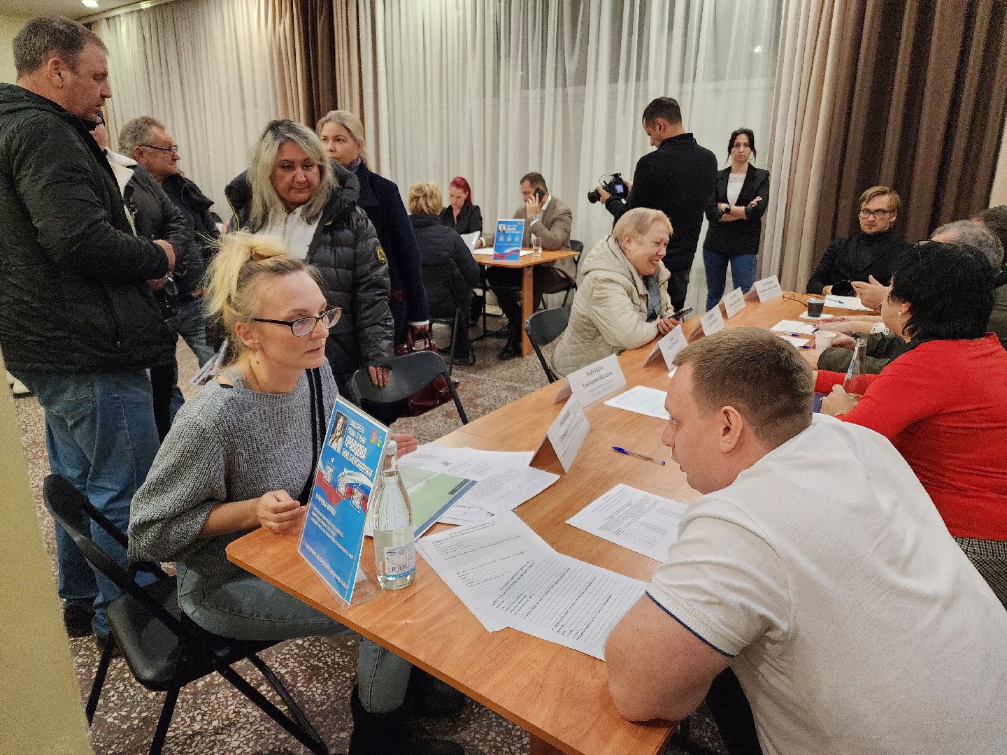 Чехов, село Дубна, выездная администрация, встреча с жителями, обращения граждан, обустройство дороги, освещение, проезд, глава округа михаил собакин,