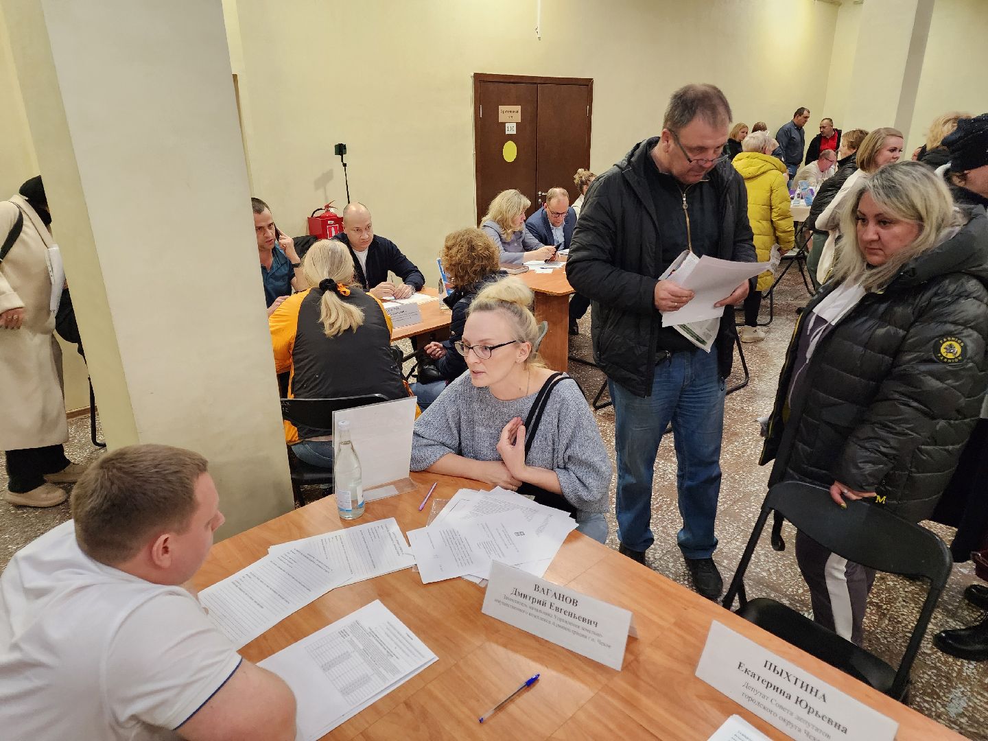 Чехов, село Дубна, выездная администрация, встреча с жителями, обращения граждан, обустройство дороги, освещение, проезд, глава округа михаил собакин,