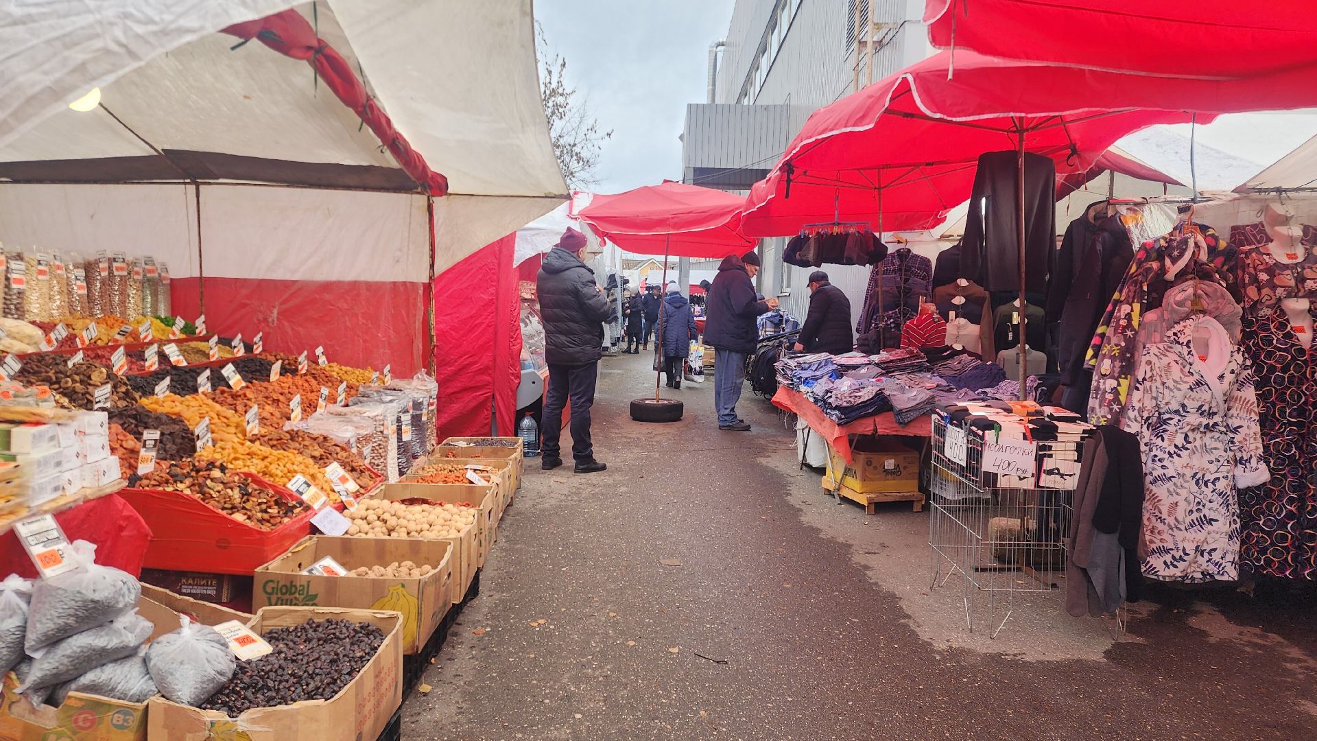 Звенигород, Экономика, Ярмарки,фермерская продукция,Вертикалка, Вертикальное видео, Снег, Первый снег,