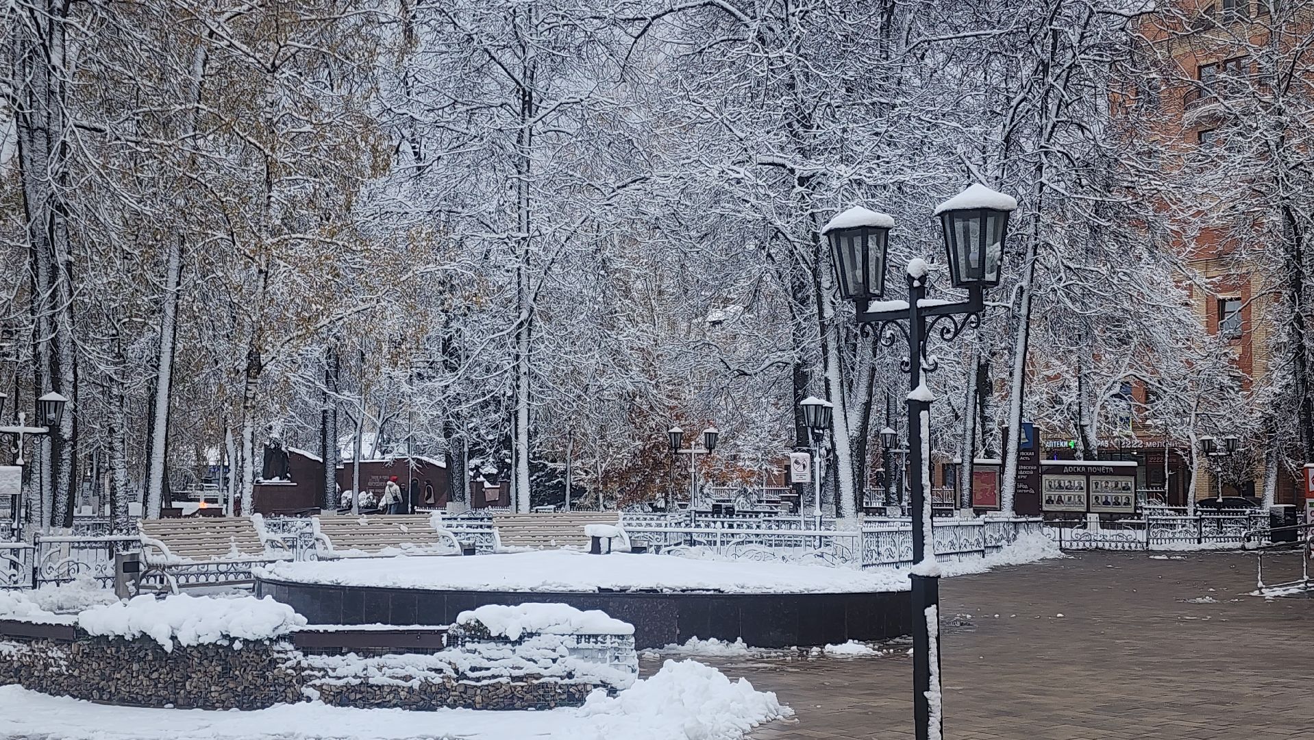 Звенигород, уборка городских территорий, жкх,Вертикалка, вертикальное видео, Снег, Уборка снега, Первый снег, Коммунальщики,