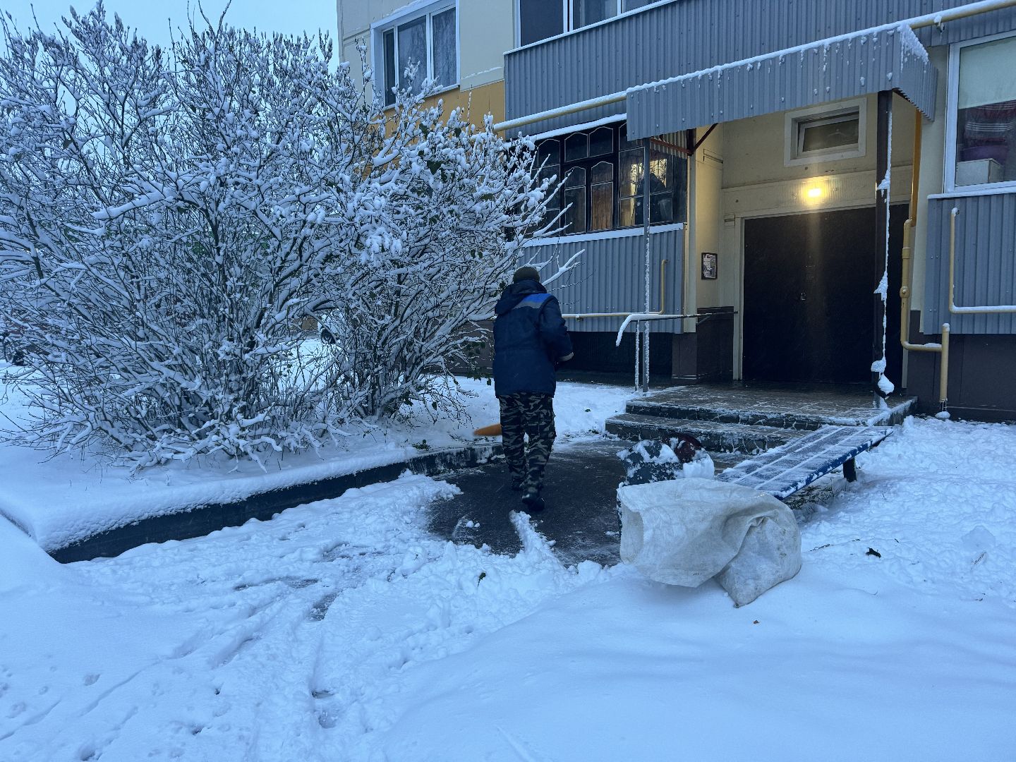 снег, очистка снега, коммунальная служба, коммунальная техника, вертикалки