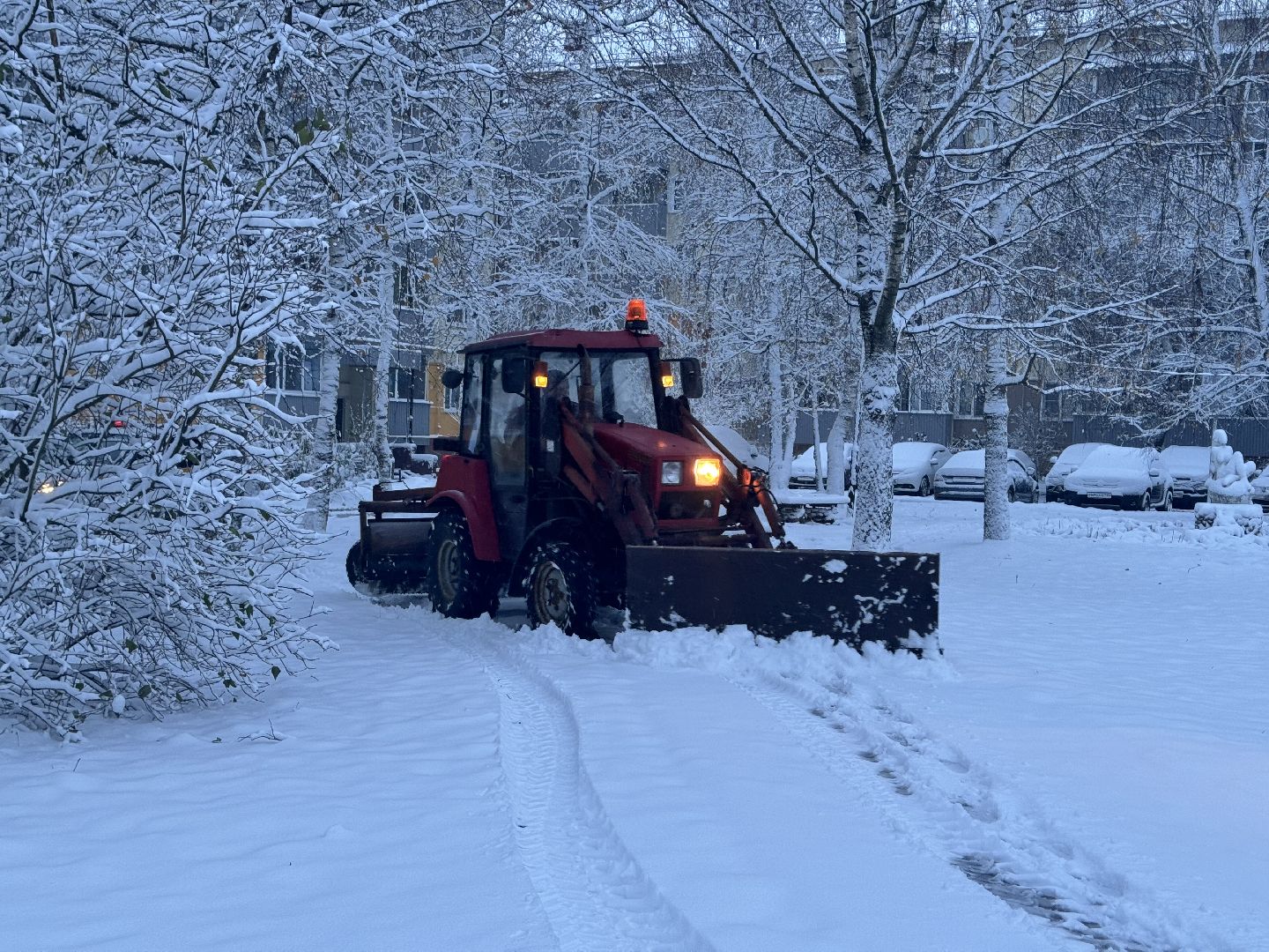 снег, очистка снега, коммунальная служба, коммунальная техника, вертикалки