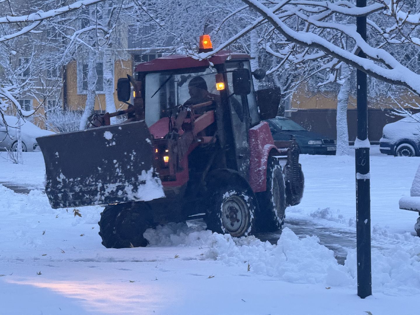 снег, очистка снега, коммунальная служба, коммунальная техника, вертикалки