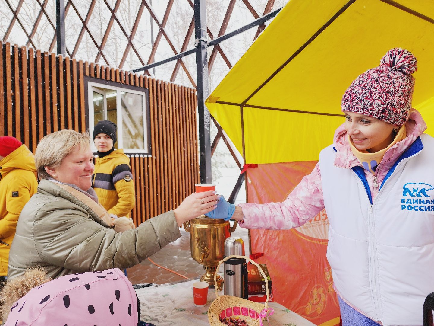 Егорьевск, Подмосковье, Московская область, день народного единства, 4 ноября, парк 200 лет егорьевску,вертикалка, вертикальное видео,