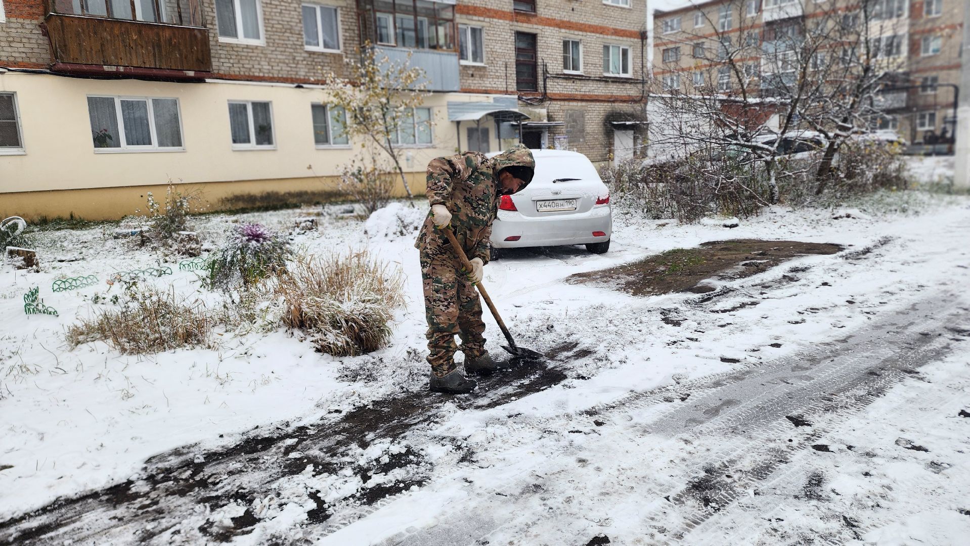 Снегопад, Рошаль, городской округ Шатура, уборка дворов, расчистка снега, вертикалкаЖКХ, коммунальная служба, коммунальная техника,