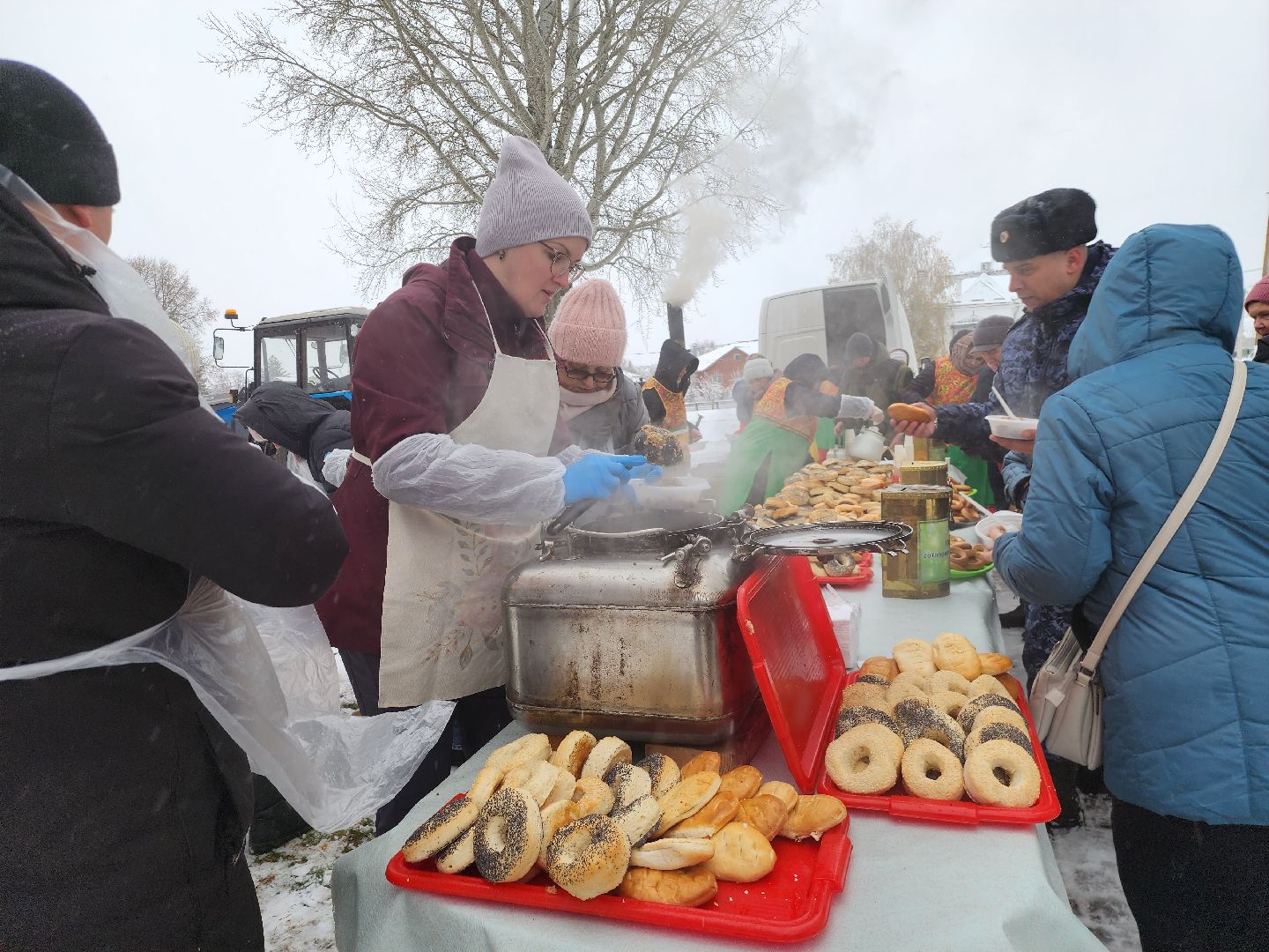 Коломна, день народного единства, казанская икона божией матери, крестный ход, вертикалка,