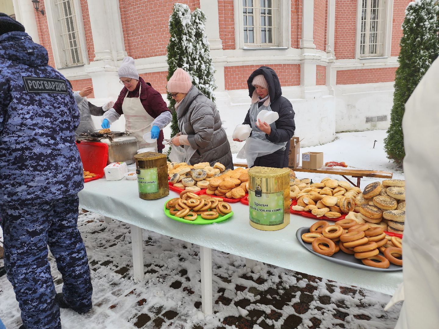 Коломна, день народного единства, казанская икона божией матери, крестный ход, вертикалка,