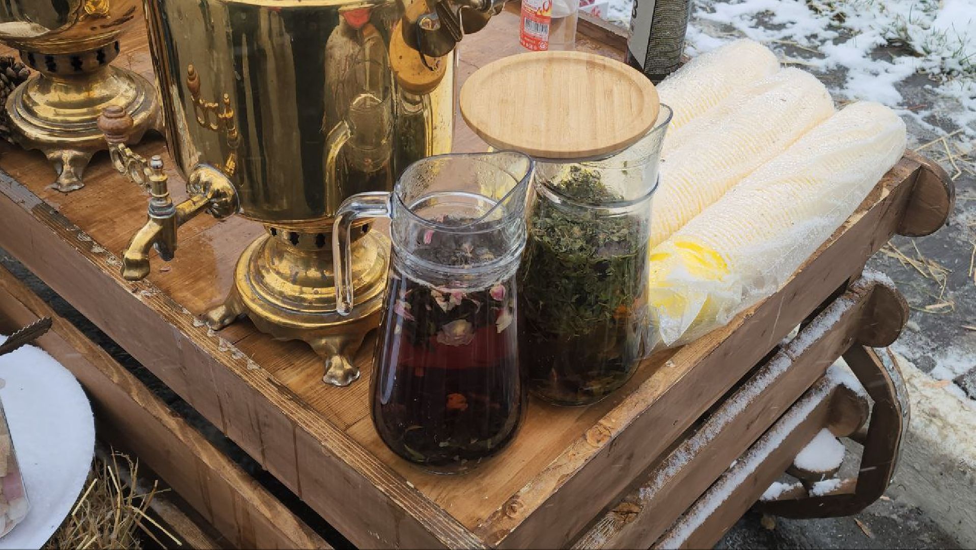 Реутов, день народно единства, Праздник в парке, вертикалки, Чаепитие, Чай из самовара, Баранки,