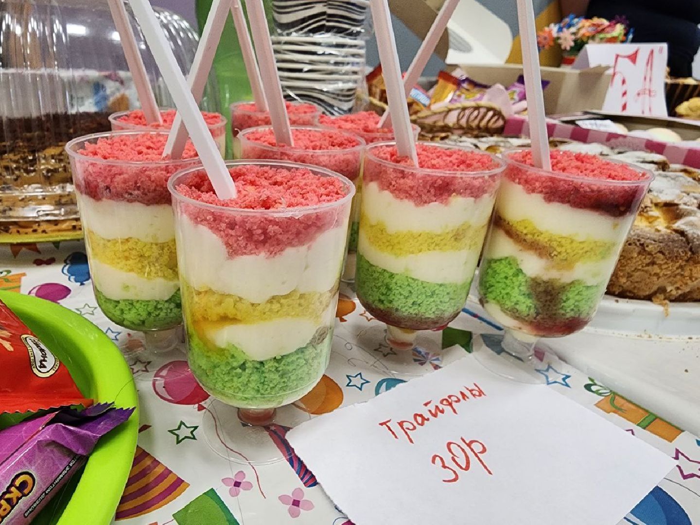 можайск, можайский городской округ, подмосковье, благотворительная ярмарка, спецоперация, школы, школьники, доброе дело, дети, вертикалки,