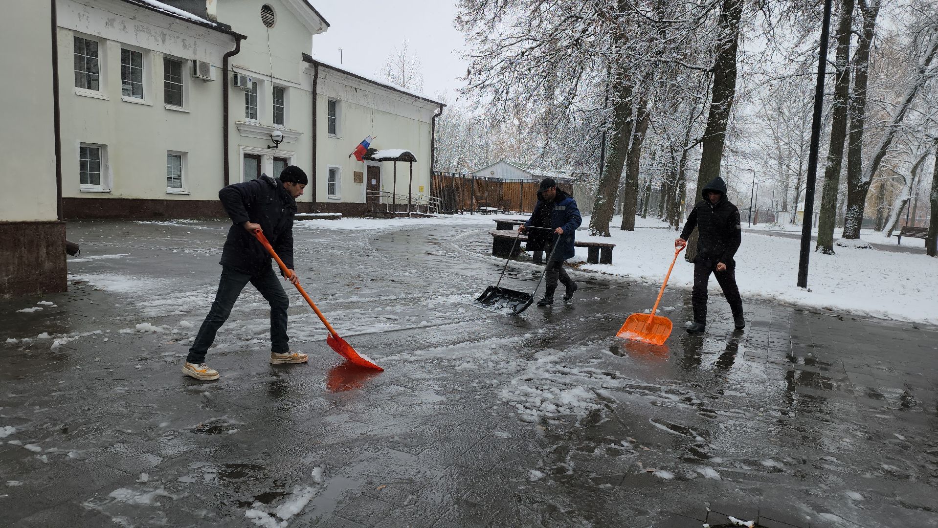 серпухов, подмосковье, уборка снега, благоустройство, вертикалка,
